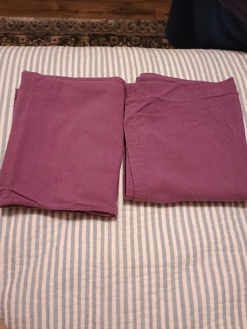 King/Queen Size Pillowcases - Purple (Unbranded)